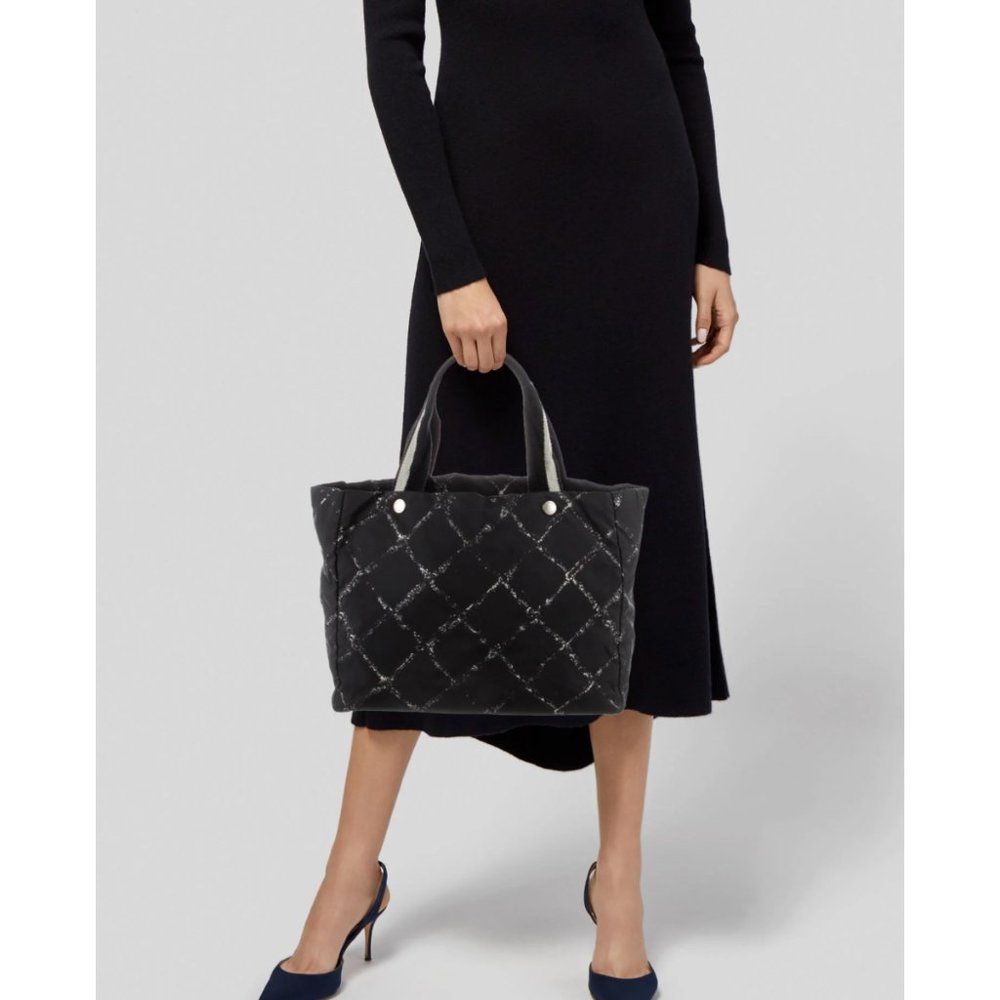 CHANEL Travel Ligne Quilted Nylon Black Tote CC - Picture 2 of 8